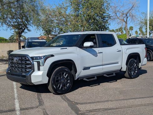 Used 2025 Toyota Tundra Platinum image 1