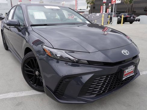 Certified 2025 Toyota Camry SE image 2