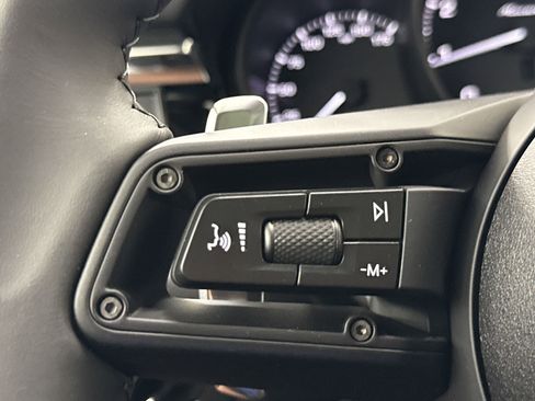 Used 2025 Porsche Macan Turbo image 16