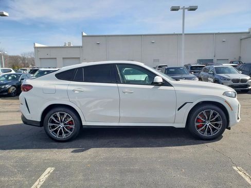 New 2026 BMW X6 xDrive40i image 3