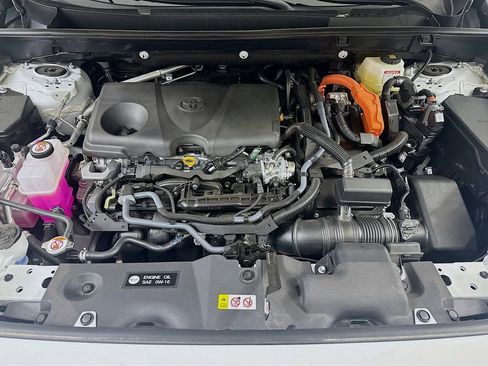 Used 2025 Toyota RAV4 XLE image 28