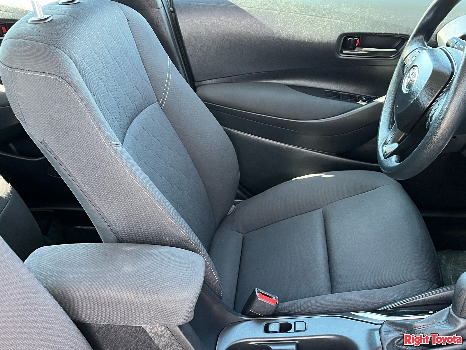Certified 2025 Toyota Corolla LE FWD image 14
