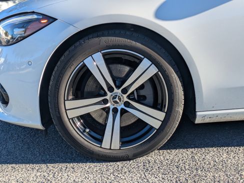 Used 2024 Mercedes-Benz C 300 Sedan image 10