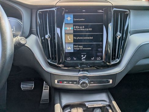 Used 2021 Volvo XC60 T8 R-Design w/ Advanced Package image 19