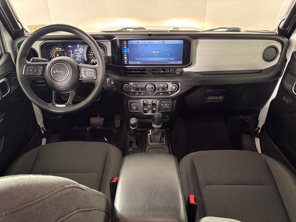 Used 2025 Jeep Wrangler Unlimited Sport AWD/4WD image 31