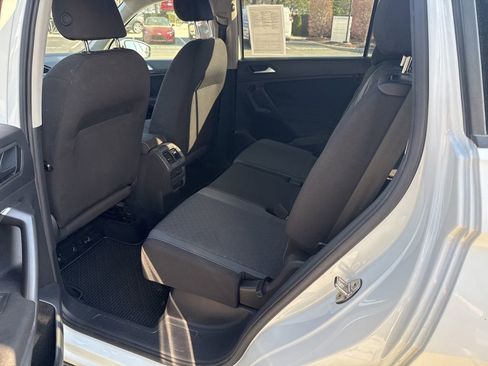 Used 2021 Volkswagen Tiguan S image 8