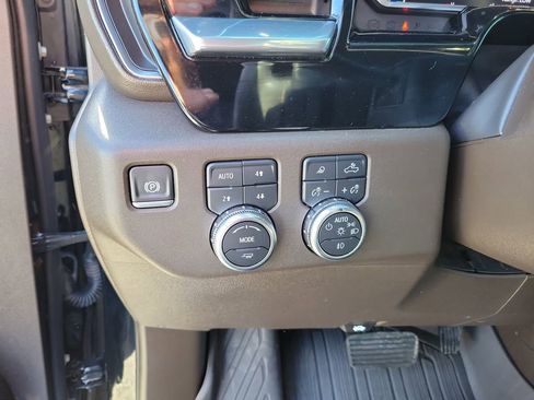 Used 2024 GMC Sierra 1500 SLT w/ SLT Premium Plus Package image 16