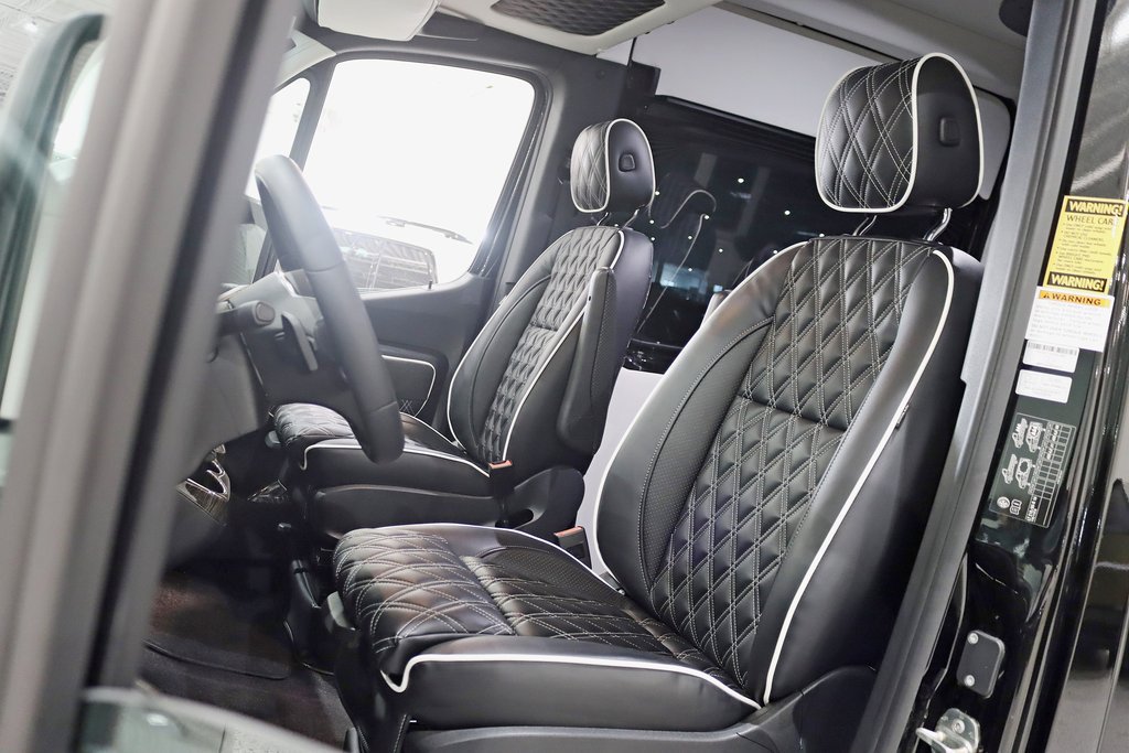 Used 2024 Mercedes-Benz Sprinter 3500 image 24