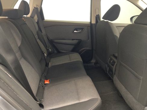 Used 2023 Nissan Rogue SV FWD image 19