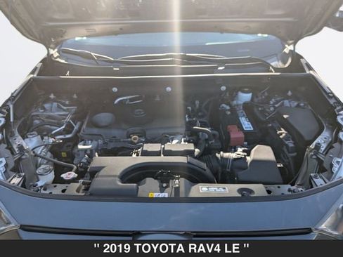 Used 2019 Toyota RAV4 LE image 37