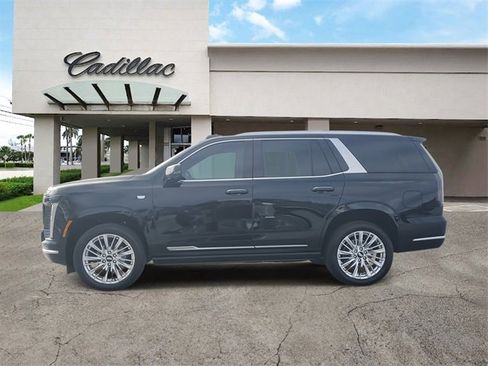 Used 2026 Cadillac Escalade Luxury w/ LPO, Floor Liner Package image 2