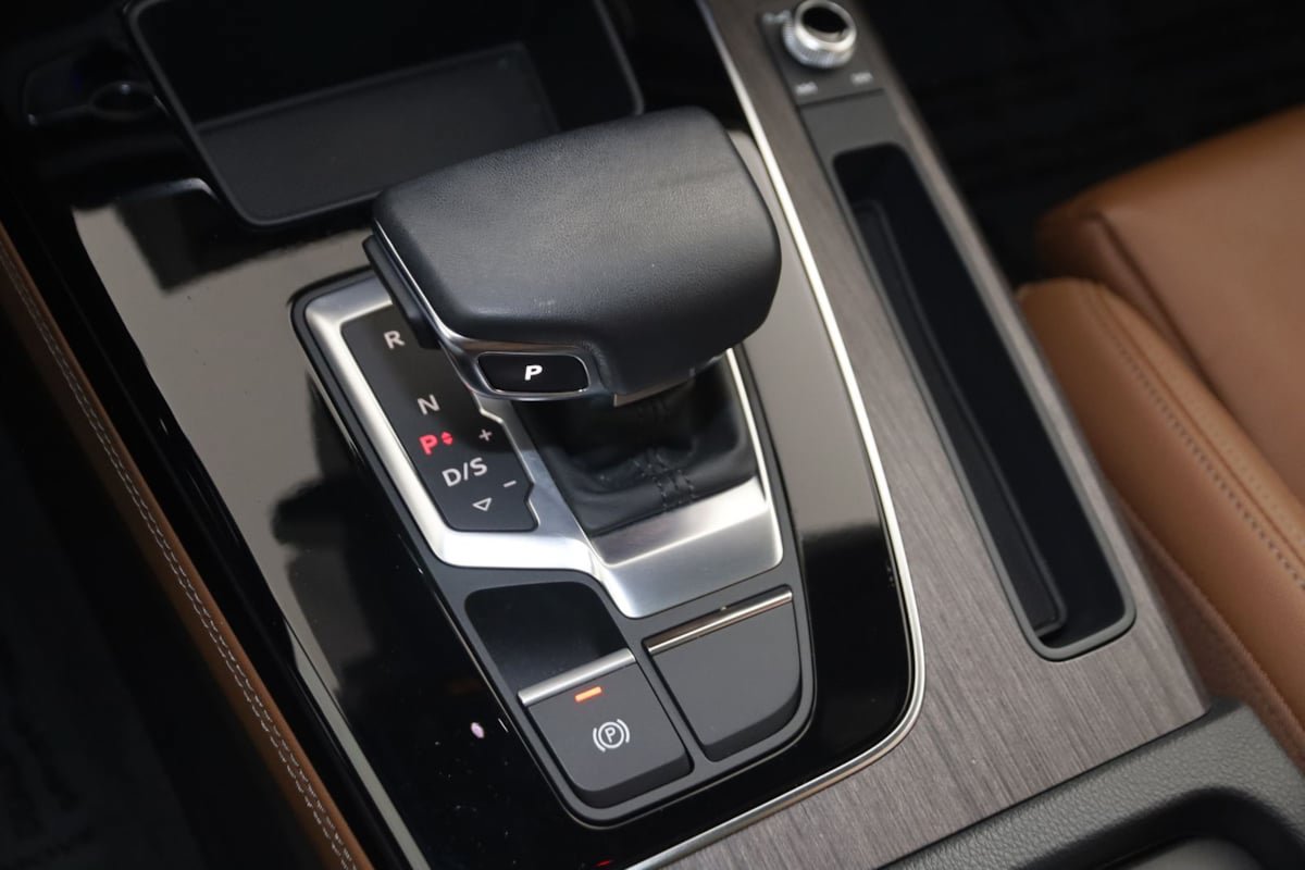 Used 2023 Audi Q5 2.0T Prestige w/ Prestige Package AWD/4WD image 7
