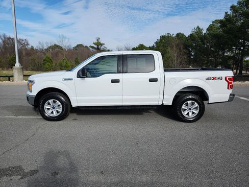 Used 2020 Ford F150 XLT image 2