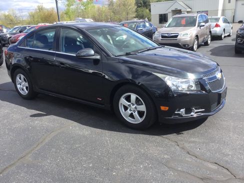 Used 2014 Chevrolet Cruze LT w/ RS Package FWD image 7