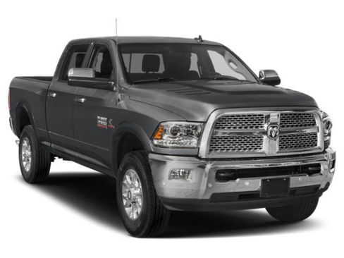 Used 2018 RAM 2500 Laramie w/ Sport Appearance Group AWD/4WD image 9