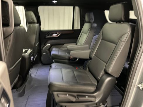 New 2026 GMC Yukon XL Denali w/ Sun & Power Step Package AWD/4WD image 22