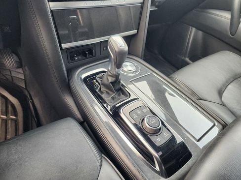 Used 2022 Nissan Armada SL w/ Midnight Edition Package image 37