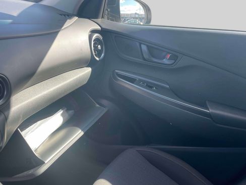 Used 2023 Hyundai Kona SEL image 31