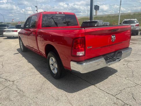 Used 2019 RAM 1500 Classic SLT RWD image 3