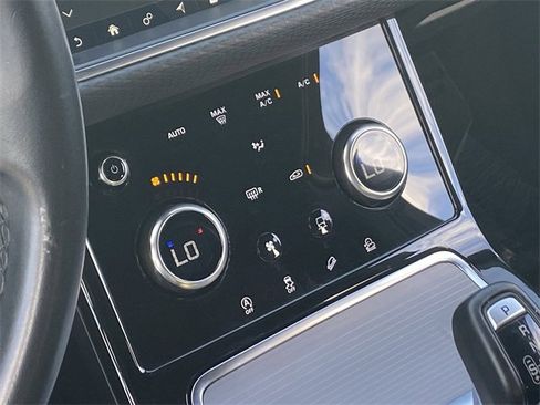 Used 2020 Land Rover Range Rover Evoque S image 17