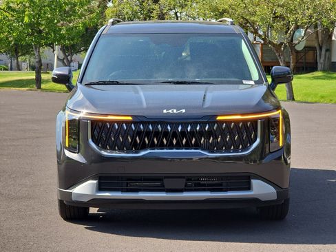 New 2026 Kia Carnival EX image 9