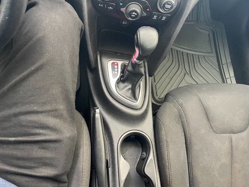 Used 2013 Dodge Dart SXT image 38