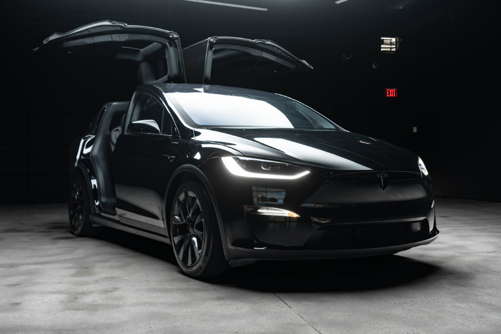 Used 2023 Tesla Model X Plaid AWD/4WD image 5