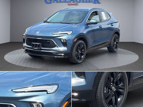 Used 2024 Buick Encore GX Sport Touring AWD/4WD image 11