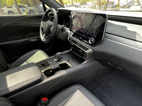 Used 2025 Lexus RX 350 Premium w/ Accessory Package (K3) FWD image 45