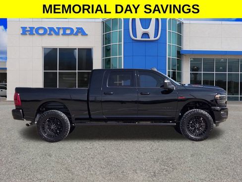 Used 2025 RAM 2500 Laramie w/ Night Edition AWD/4WD image 2