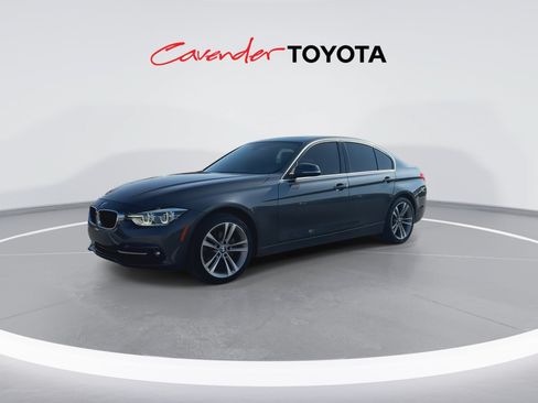 Used 2018 BMW 330i Sedan RWD image 4