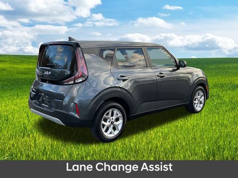 Used 2023 Kia Soul LX w/ Option Group 015 image 5