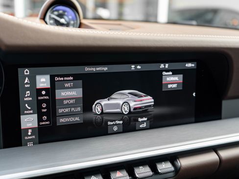 Used 2021 Porsche 911 Carrera 4S image 19