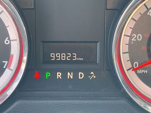 Used 2019 Dodge Grand Caravan SXT image 19