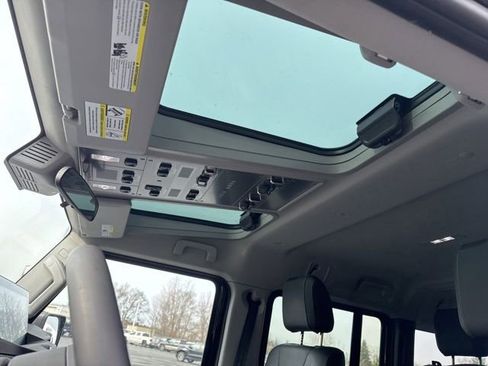 Used 2025 INEOS Grenadier image 20