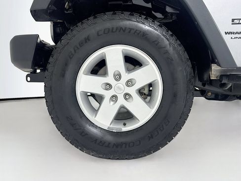 Used 2018 Jeep Wrangler Unlimited Sport S AWD/4WD image 26