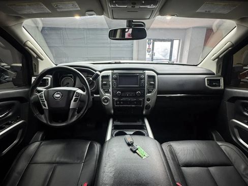 Used 2017 Nissan Titan SV RWD image 20