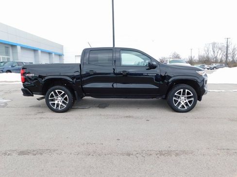 Used 2024 Chevrolet Colorado Z71 w/ Z71 Convenience Package 2 image 2