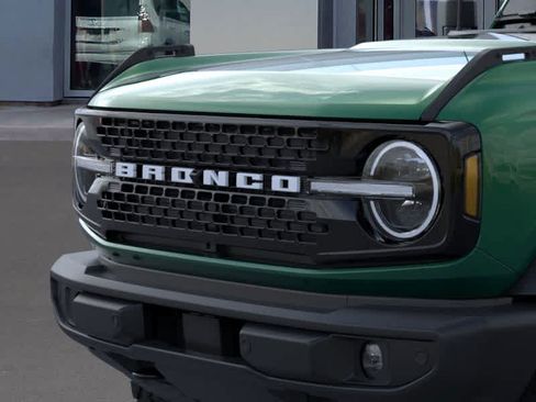 New 2025 Ford Bronco Outer Banks AWD/4WD image 19