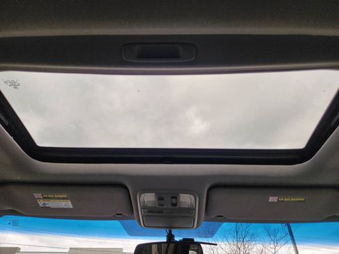Used 2012 Honda Pilot Touring image 19