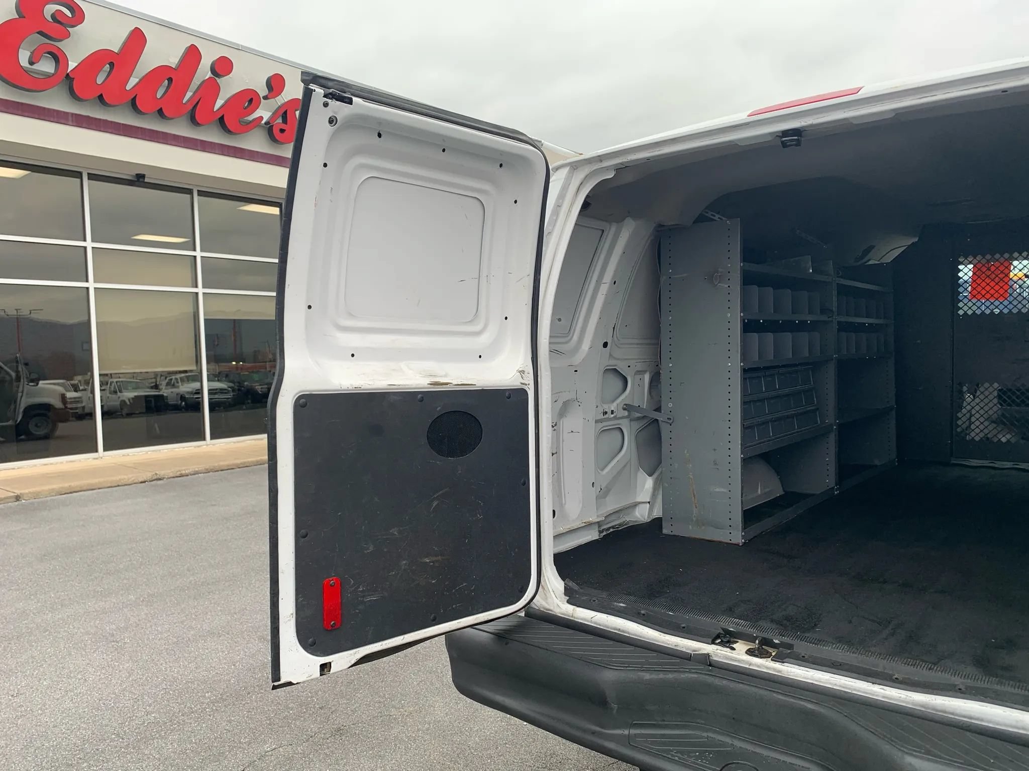 Used 2014 Ford E-350 and Econoline 350 Extended Super Duty w/ Insulation Package RWD image 25