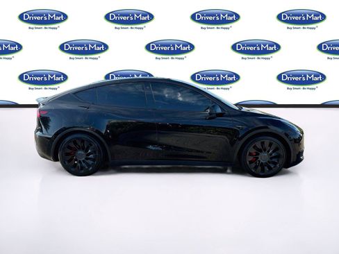 Used 2022 Tesla Model Y Performance AWD/4WD image 8