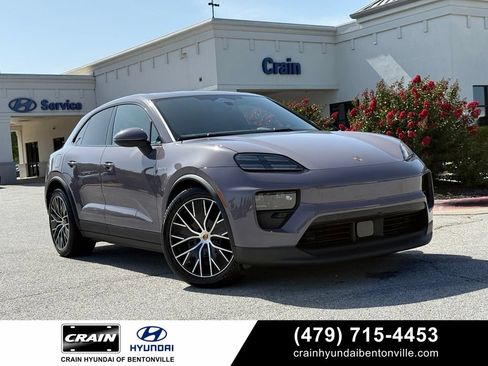 Used 2025 Porsche Macan 4S Electric AWD/4WD image 1