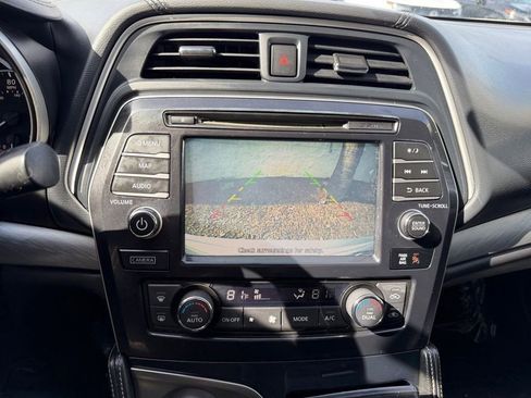 Used 2018 Nissan Maxima 3.5 SV image 18