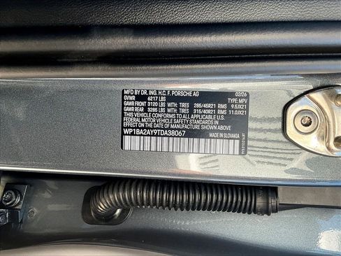 New 2026 Porsche Cayenne Coupe AWD/4WD image 26