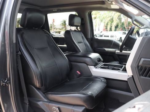 Used 2018 Ford F250 Lariat w/ Lariat Ultimate Package AWD/4WD image 43