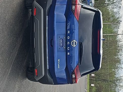 Used 2021 Nissan Rogue SV image 23