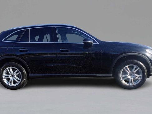 Used 2026 Mercedes-Benz GLC 300 4MATIC image 4