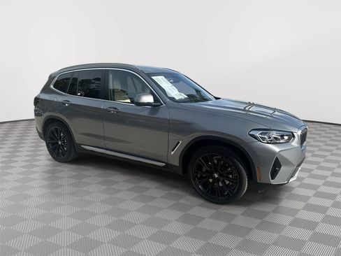 Used 2024 BMW X3 sDrive30i w/ Convenience Package RWD image 3