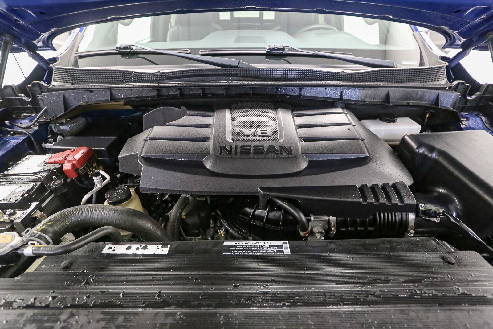 Used 2021 Nissan Titan PRO-4X w/ Pro-4x Convenience Package AWD/4WD image 14